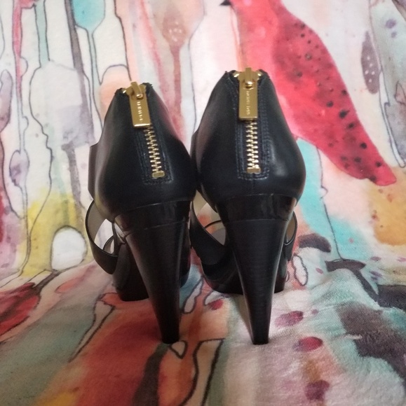Micheal Kors black going out heels! - Picture 4 of 5